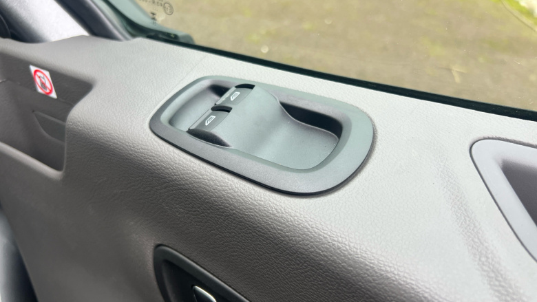 Ford Transit E-350 L3 Rwd 135kW 68kWh H2 Trend Van Auto